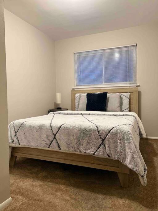 Cozy Bungalow In מדיסון הייטס מראה חיצוני תמונה